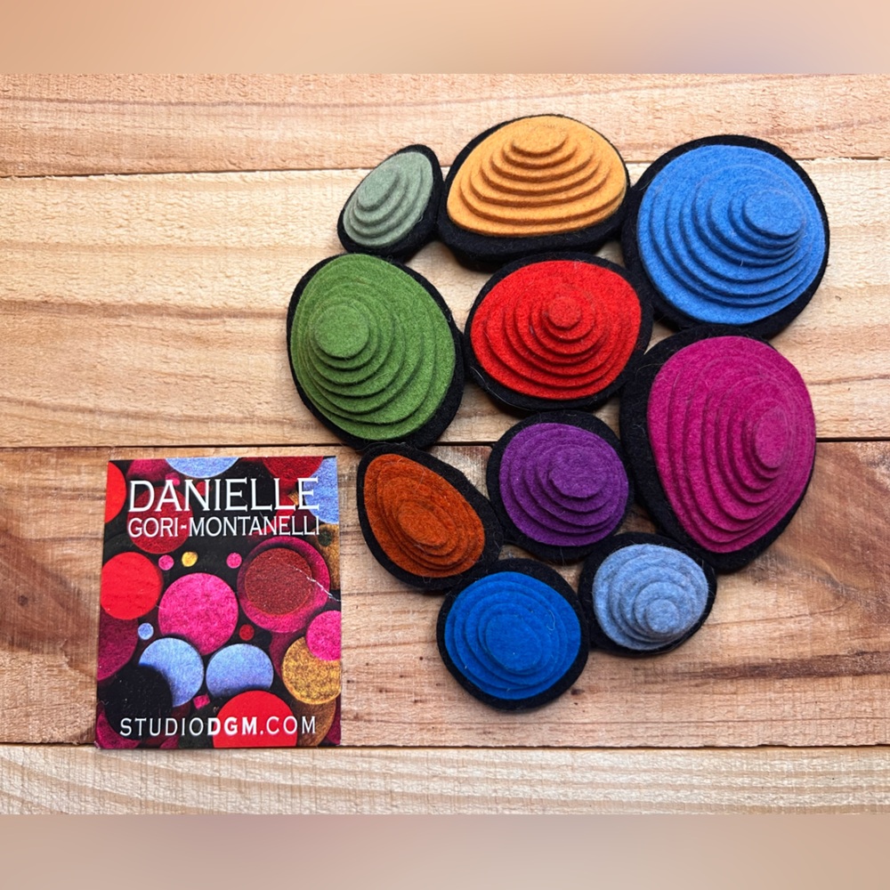 Danielle Gori Montanelli felt brooch